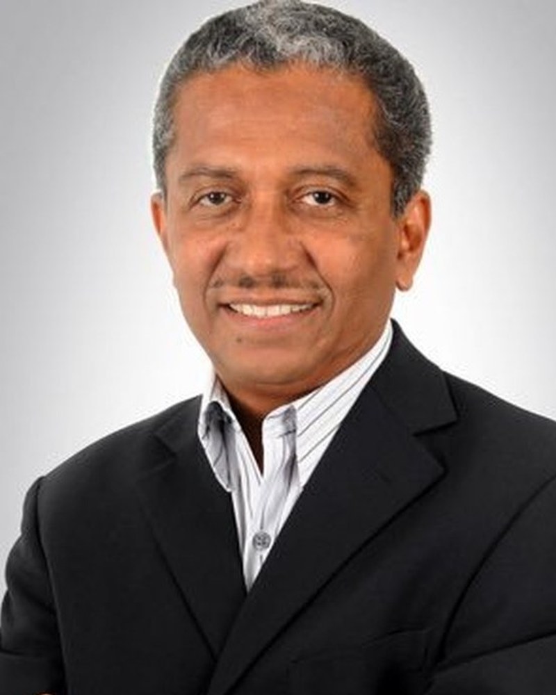 Dr. Eduardo Ortega