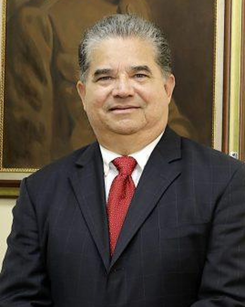 Dr. Nicanor Obaldia